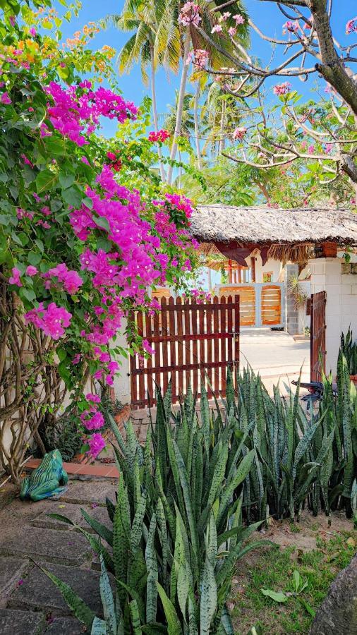 Lang Ca Voi Ll The Whales Village Ll Mui Ne Phan Thiết Esterno foto