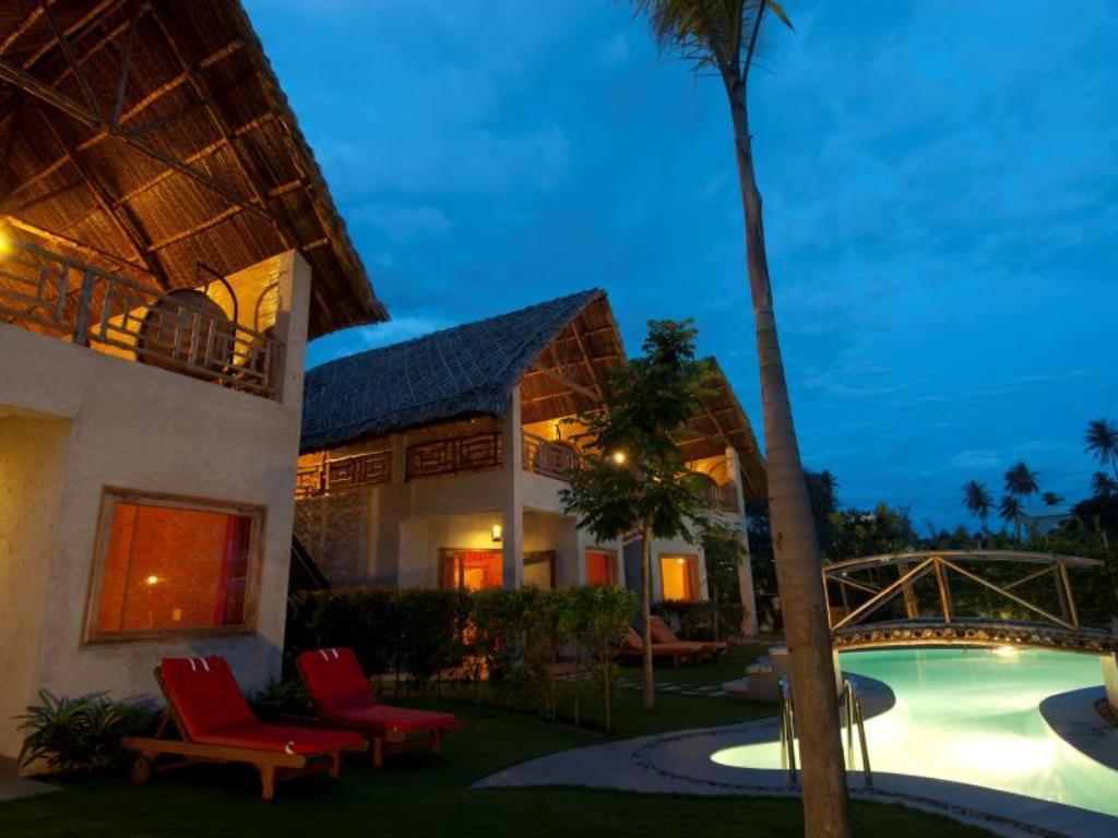 Lang Ca Voi Ll The Whales Village Ll Mui Ne Phan Thiết Esterno foto